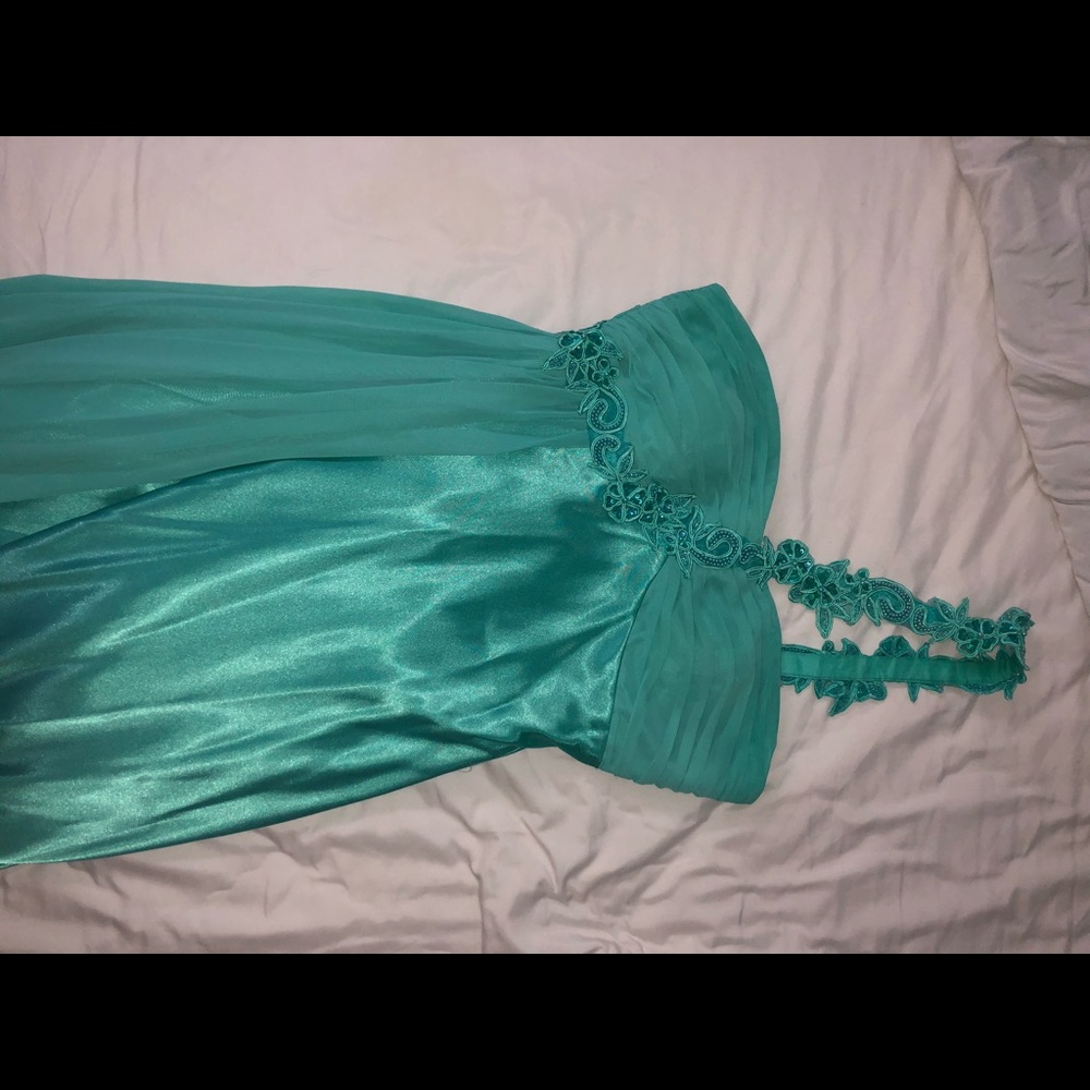 Prom/Formal Dress - Picture 8 of 8